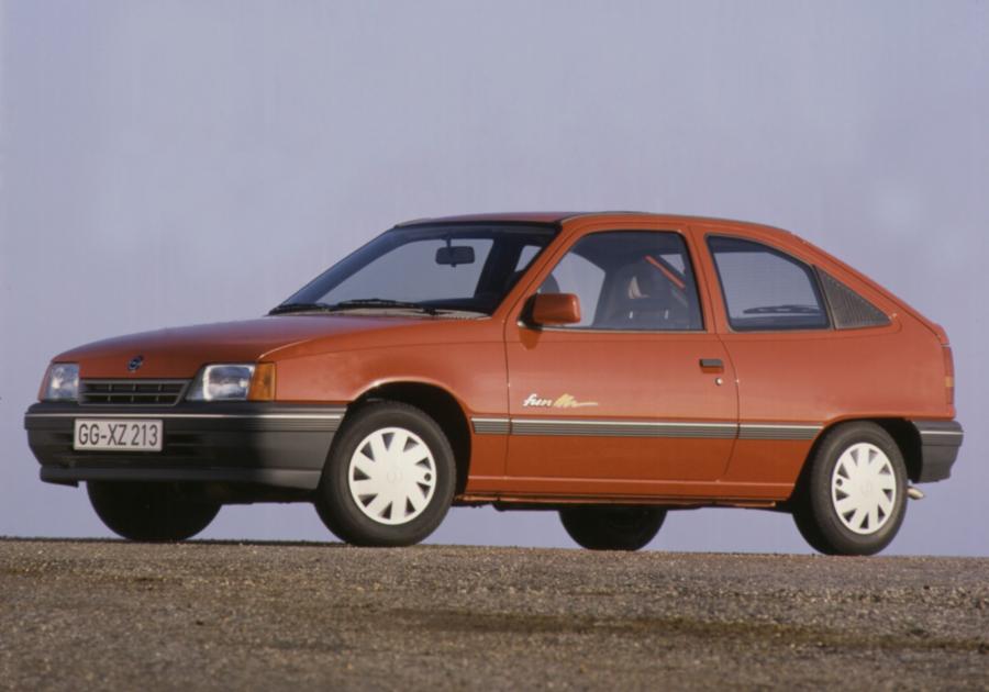  Opel Kadett Fun 3-Door (E) 1990 года  (фото 3 из 5)